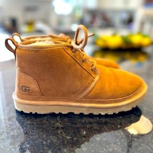 UGG Women's Neumel Suede Lace-Up Chukka Boots. Size 8.